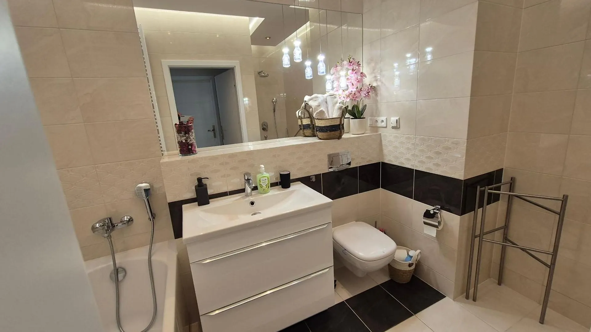 Big 21 Old Town Lux Apartment, Self Check-In 24H, Free Parking Poznań